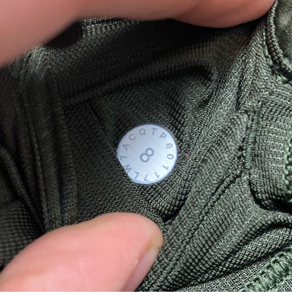 🍁50% Off Sale 🍁 Lululemon Hotty Hot Short - Picture 10 of 10